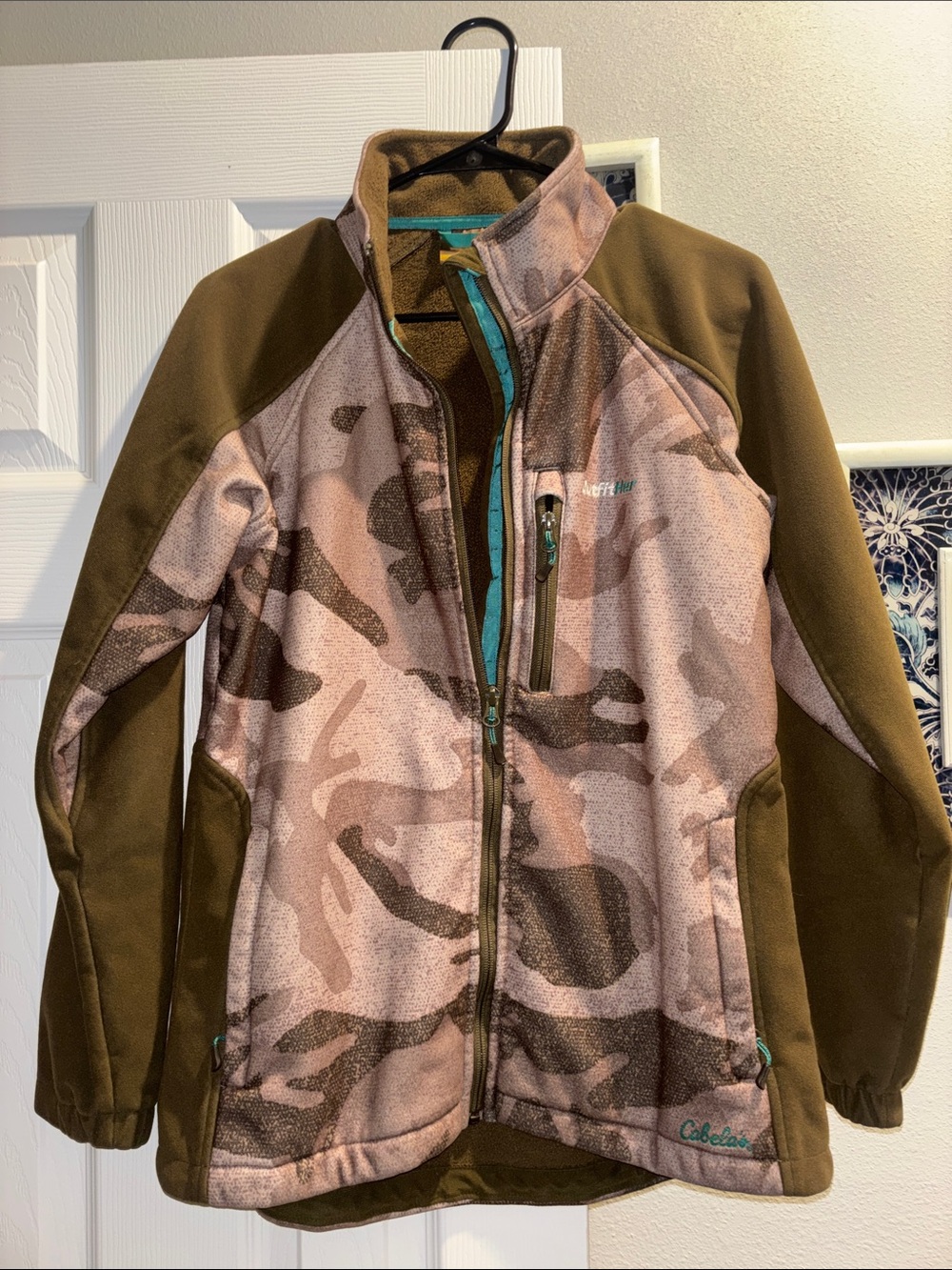 Cabela's OutfitHer camo jacket